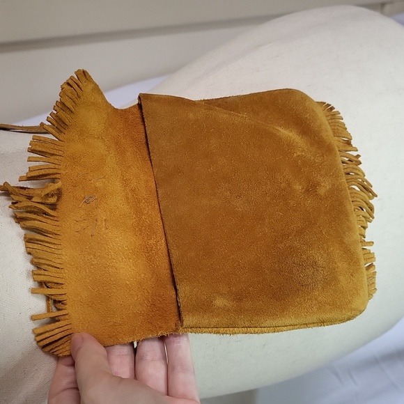Suede Native Purse beads fringe  crossbody 5 x 6" 90s Cherokee NC good used cond - Picture 4 of 16